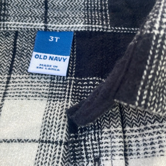 Set of 5 Boys Long-Sleeve Button Down Shirts Size 3T - Picture 3 of 11